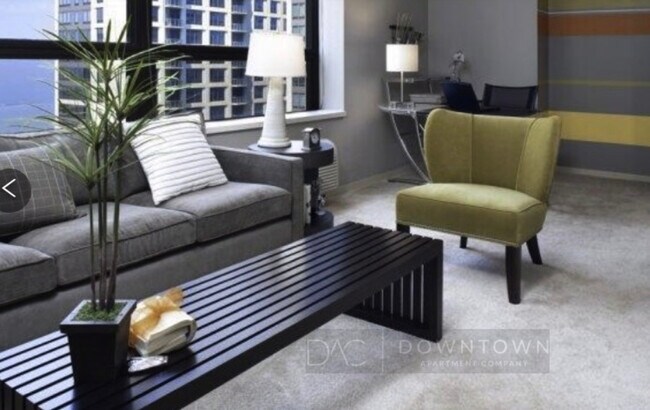 Foto del edificio - 644 N Lake Shore Dr