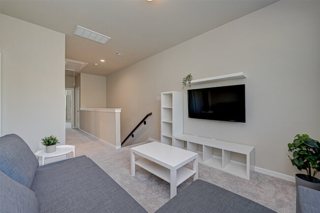 Foto del edificio - 559 Longleaf Pine Dr