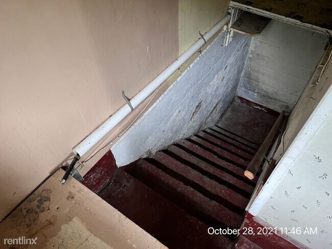 Building Photo - 3 br, 2 bath House - 312 Mine St, Norway M...