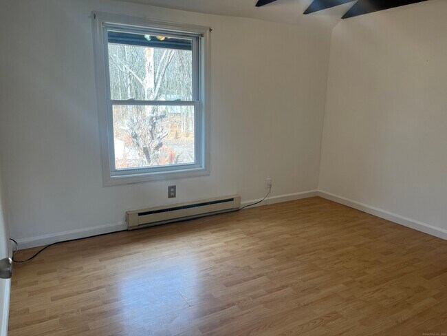 Building Photo - 9 E Summer St