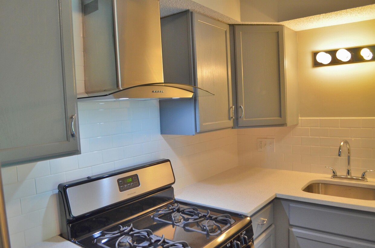 Foto principal - 4132 Fisher St