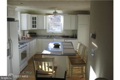 Building Photo - 208 Colonial Ave