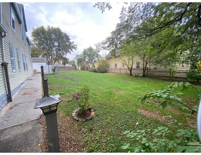 Foto del edificio - 3712 Hyde Ave