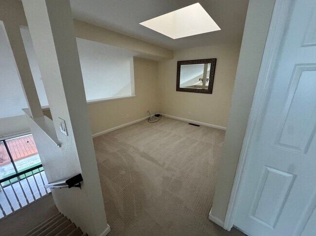 Foto del edificio - 1166 Fox Hollow Ct