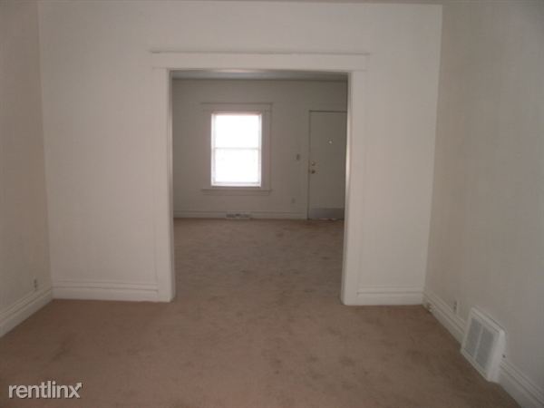 Building Photo - 1718 Egleston Ave