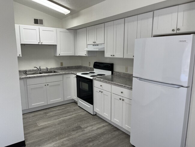 Foto del edificio - 2310 Valley Rd