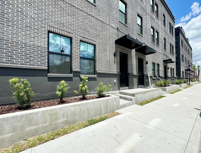 Foto del edificio - 1302 E Kay St