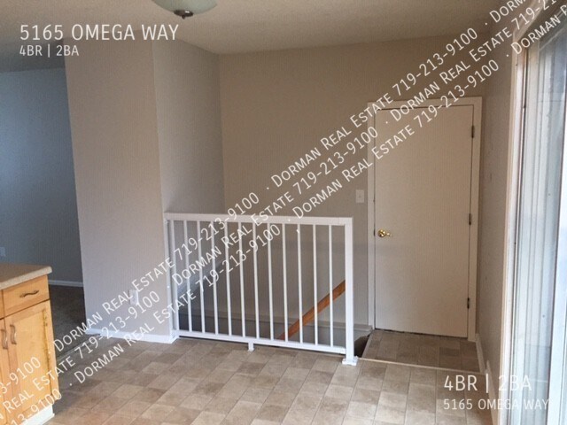 Foto del edificio - Rancher with finished basement