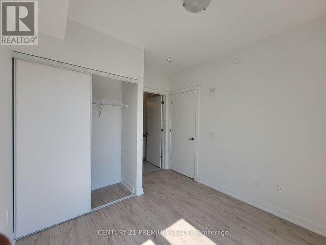 Photo du bâtiment - 760-B760 Whitlock Ave