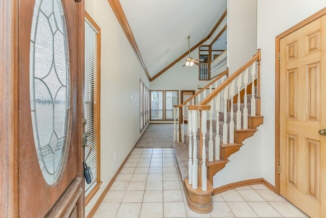 Building Photo - 18242 Vinland Dr