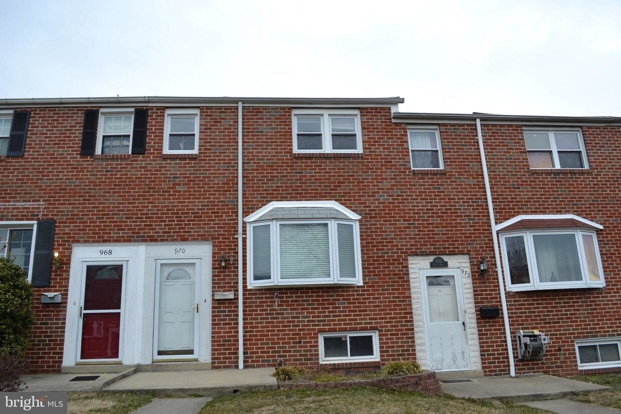 970 Regina Dr, Halethorpe, MD 21227 Townhome Rentals in Halethorpe MD
