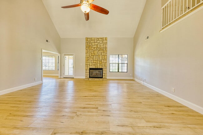 Building Photo - 24121 Martingale Way