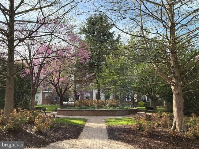 Photo - 300 Garden View Square Townhome
