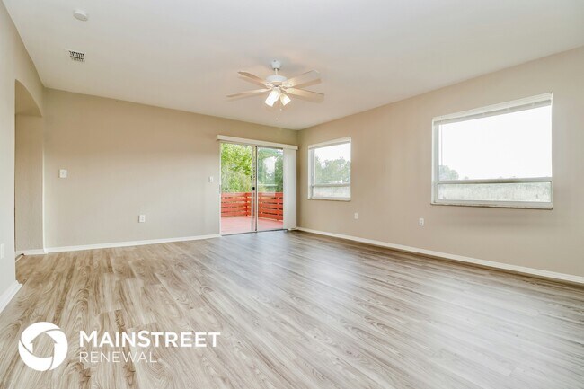 Foto del edificio - 9421 Sunshine Blvd