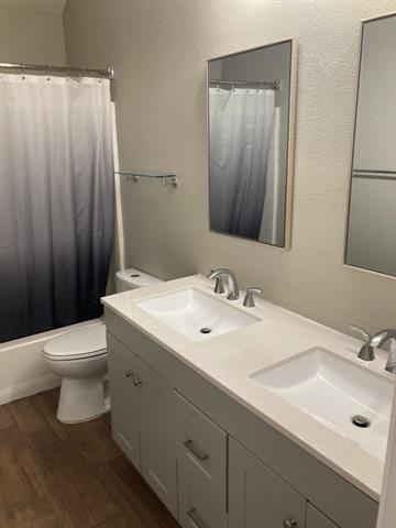 Building Photo - 5825 Palomino Dr
