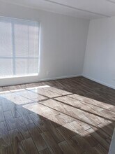 Building Photo - 6200 W Tidwell Rd