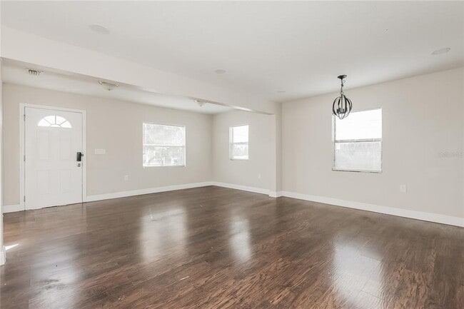 Foto del edificio - 4917 Emerson Ave S