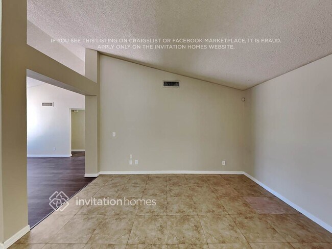 Foto del edificio - 5115 W Orchid Ln