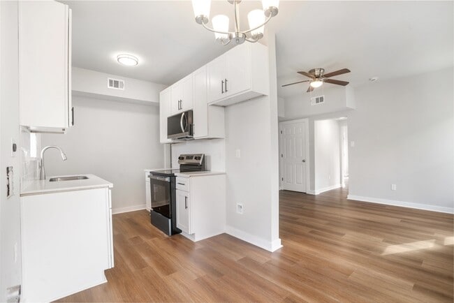 Photo - 1115 Hogan Street - 2 Apartment