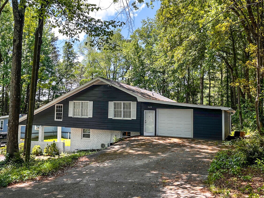 Foto principal - 1620 Purcell Rd