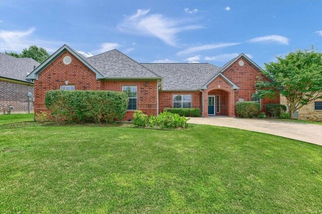 Foto del edificio - 629 Clay Ln