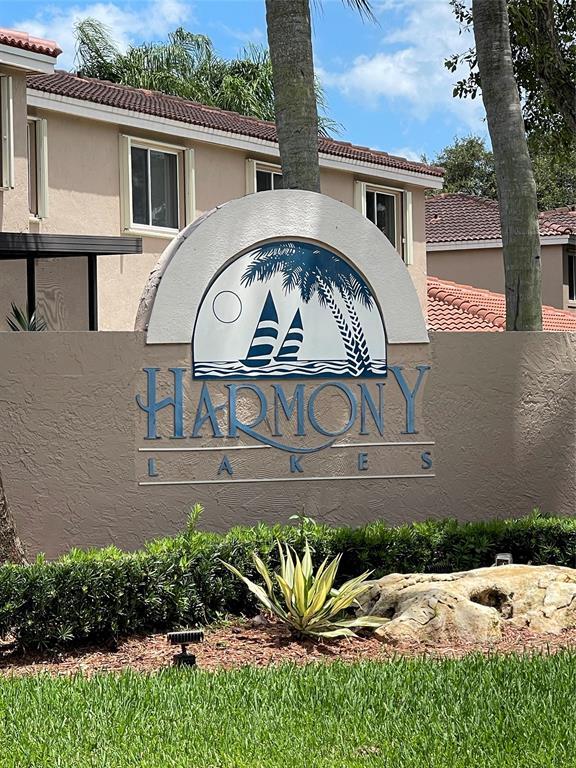 Foto principal - 1534 W Harmony Lake Cir