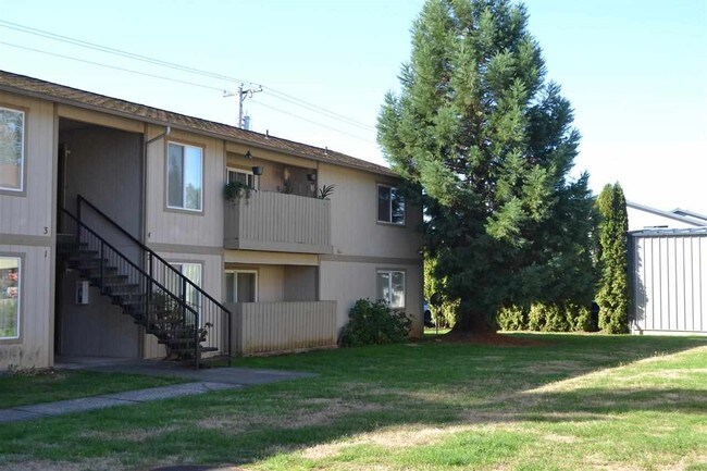 Building Photo - 1310 45th Ave