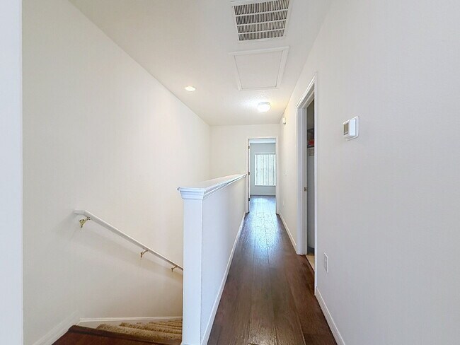 Foto del edificio - 8723 Sheldon Creek Blvd