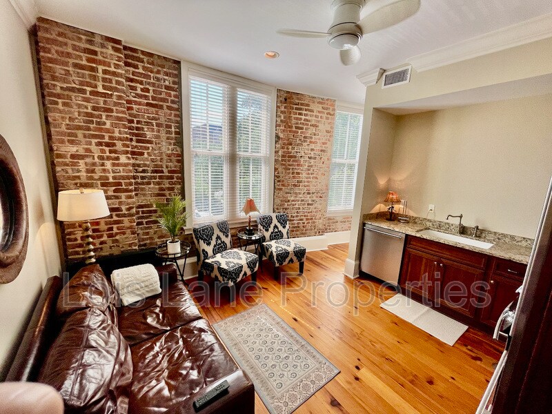 85 Cumberland St Unit 12, Charleston, SC 29401 Condo for Rent in