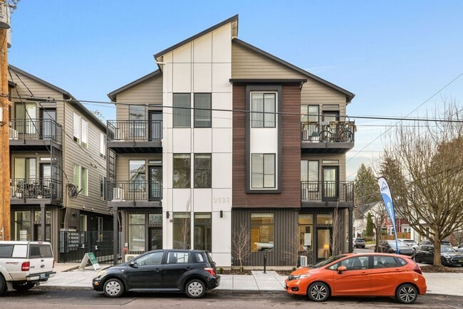 Building Photo - 1111 SE Tenino St