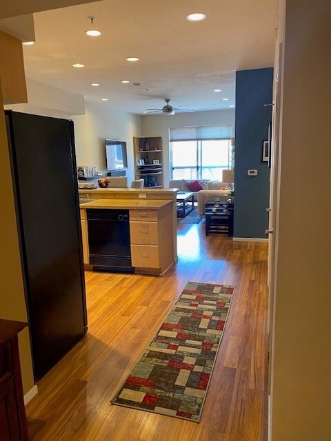 Building Photo - 445 Island