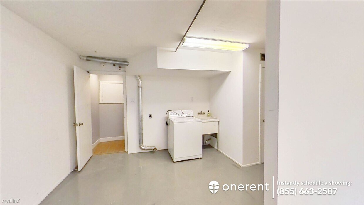 Foto principal - 3 br, 2 bath House - 2414 Coronet Blvd -