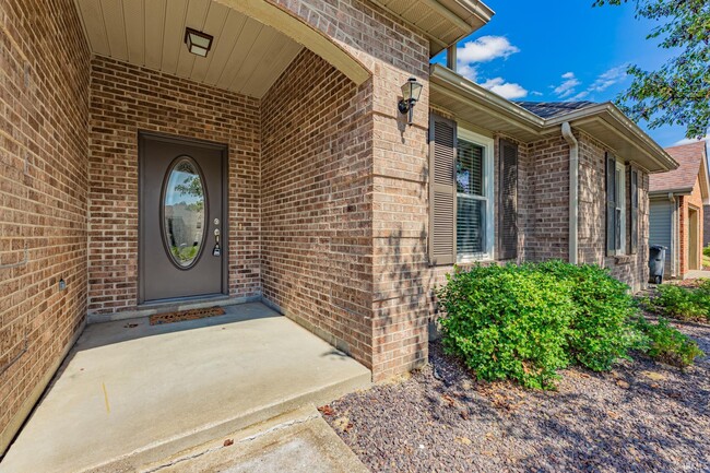Building Photo - 3900 Deer Trail