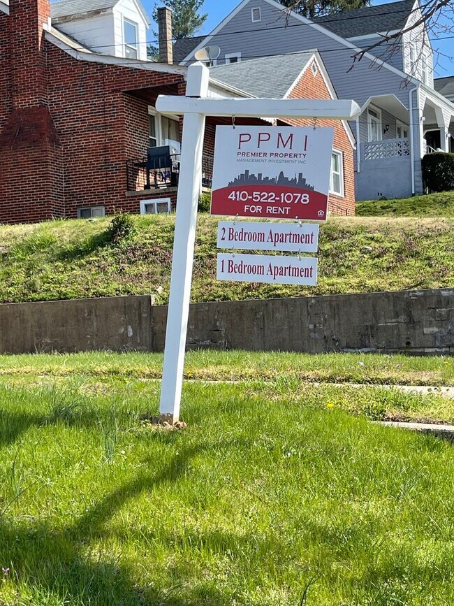Foto del edificio - 5122 Plainfield Ave