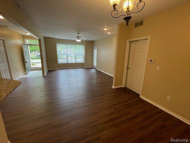 Foto del edificio - 13383 Forest Ridge Blvd