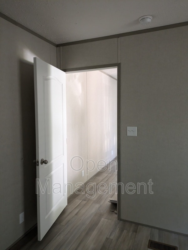 Building Photo - 7534 US-60