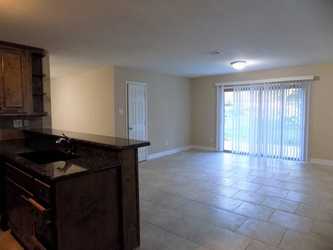 Building Photo - 12705 Pebble Creek Ln