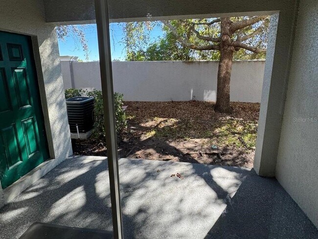 Foto del edificio - 10608 Savannah Wood Ct