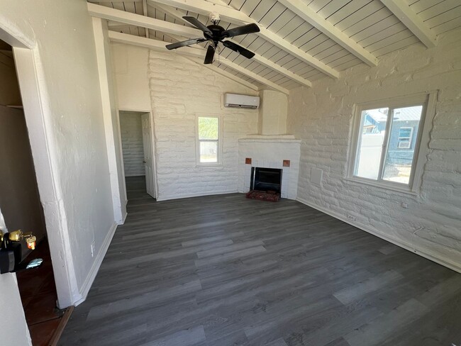 Building Photo - 72061-72067 Joshua Ln.