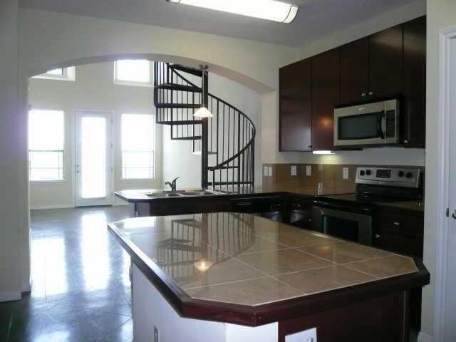 Primary Photo - 2505 San Gabriel St