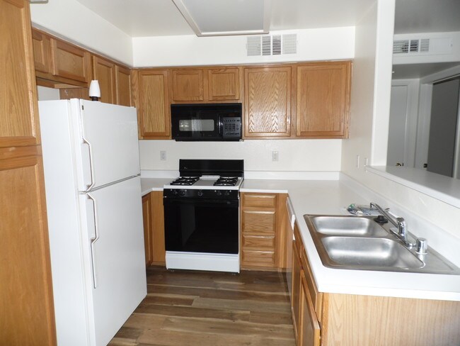 Building Photo - 3038 Casey Dr