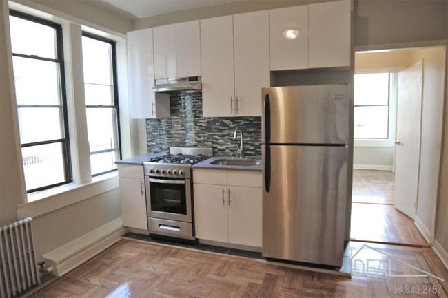 Building Photo - Two Bedroom Apartment for Rent in Flatbush
