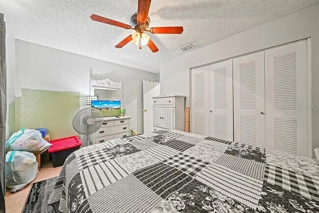 Foto del edificio - 544 Silver Course Cir