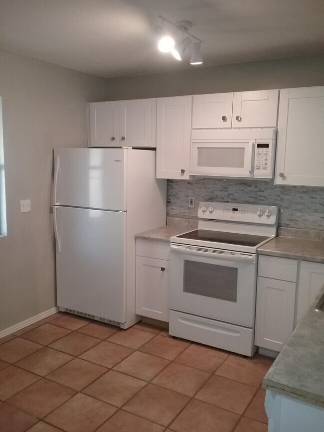 2031 S Sahuara Ave, Tucson, AZ 85711 House Rental in Tucson, AZ