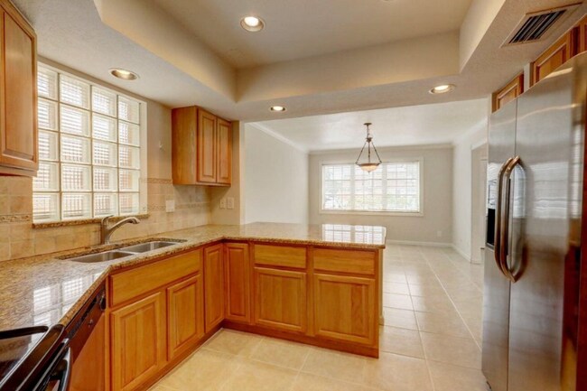 Foto del edificio - 4356 Hazel Ave