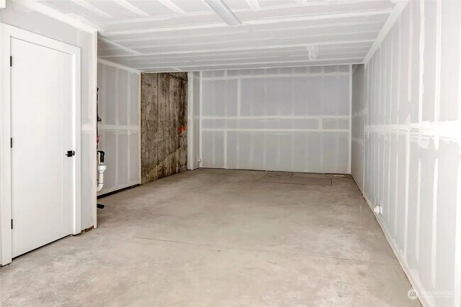 Foto del edificio - 17347 90th Dr NE