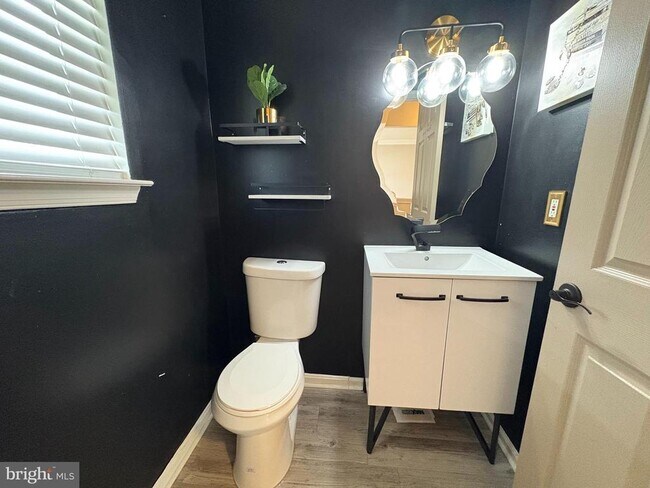 Foto del edificio - 4005 Blakney Ln SE