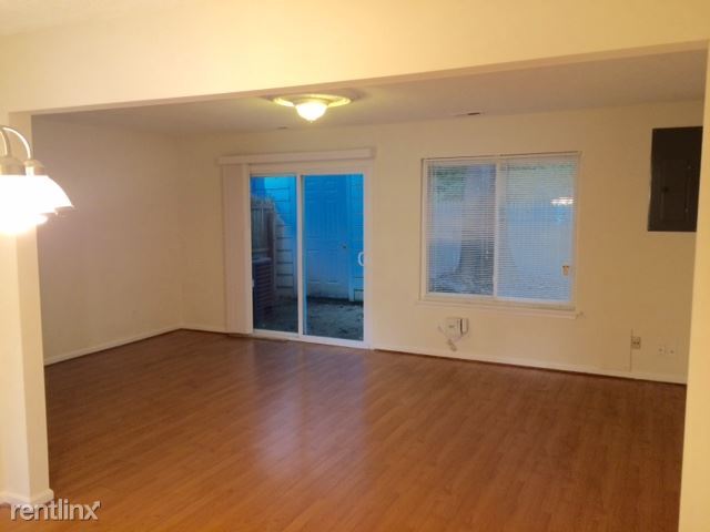 Building Photo - 5377 Grand Lake Crescent