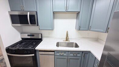 Building Photo - 3821 Woodleigh St