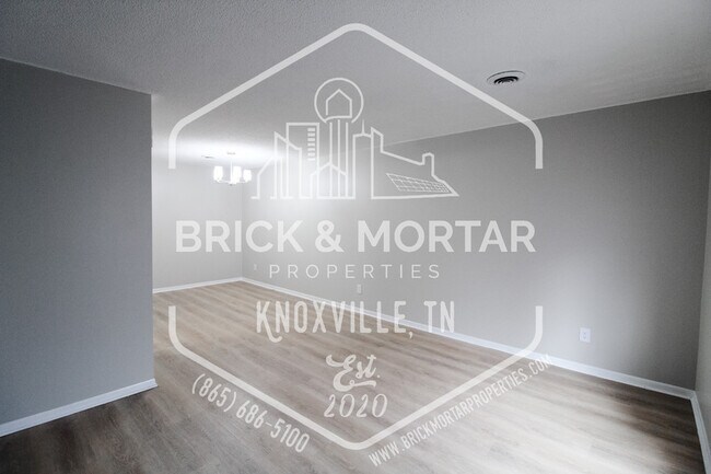 Foto del edificio - 2105 Belle Terra Rd